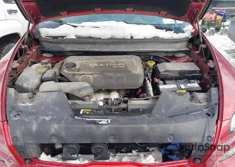 2016 Jeep Cherokee Latitude z USA, uszkodzony, nr VIN 1C4PJMCB7GW156740